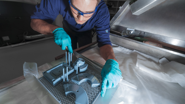 Η BMW ετοιμάζει νέα μονάδα 3D εκτύπωσης για τα αυτοκίνητά της